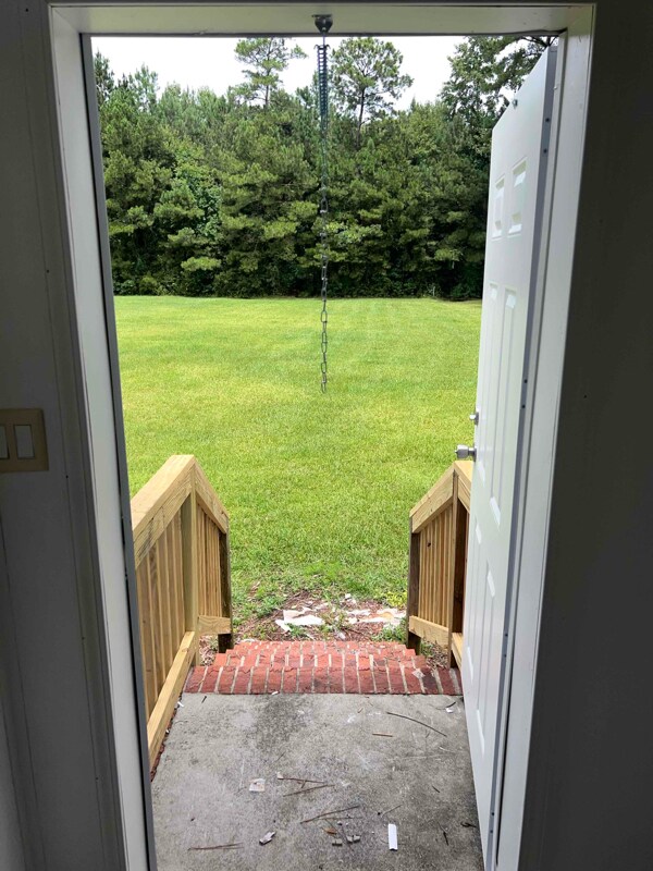 Building Photo - 1120 Spring Garden Rd