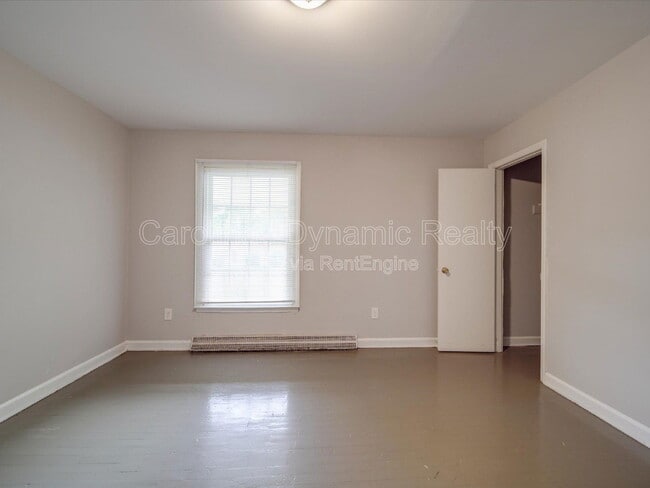 Building Photo - 325 S Gardner Ave