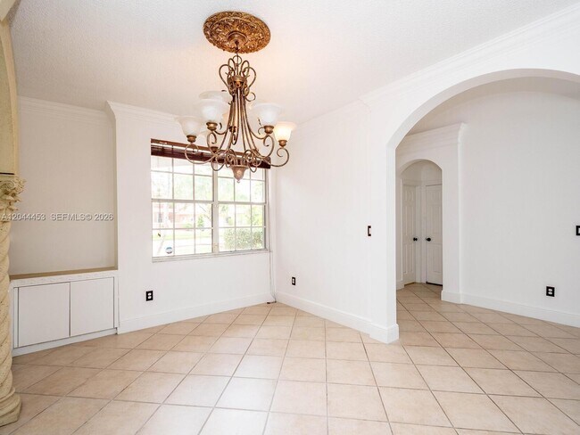 Building Photo - 351 SW 184th Terrace