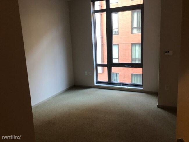 Building Photo - 2 br, 1 bath Apartment - 112 Beverly St