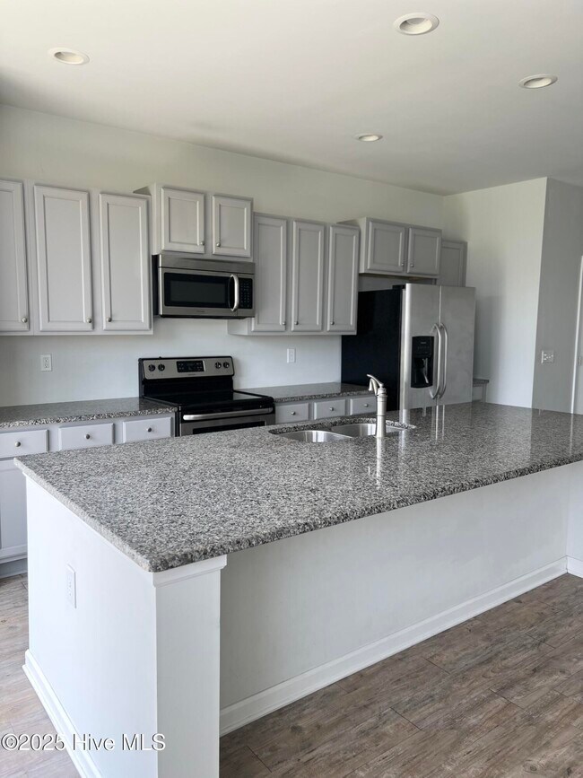 Building Photo - 7308 Chipley Dr