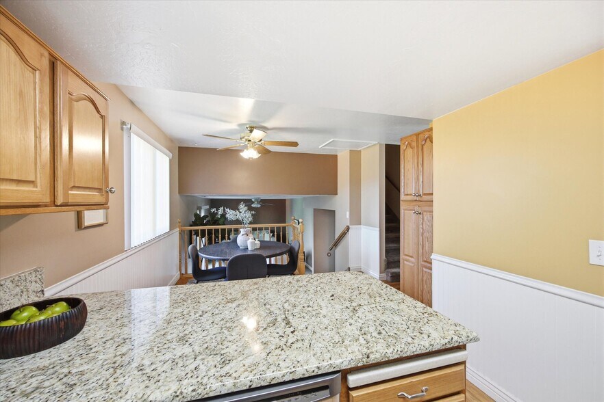 Building Photo - 734 Sandy Dunes Dr