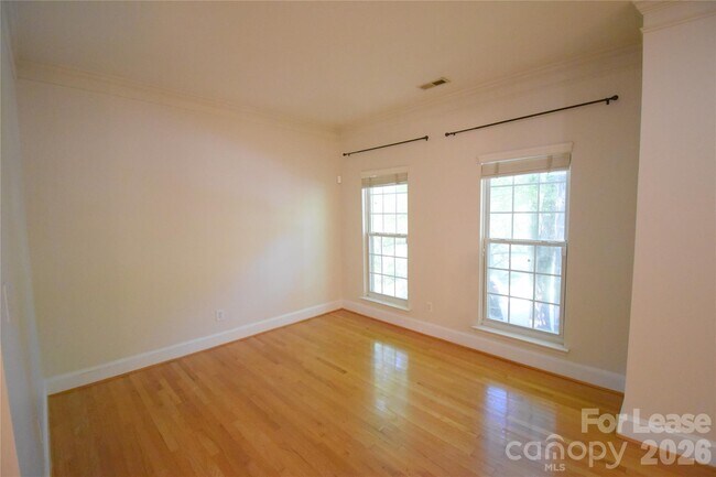 Building Photo - 3704 Wind Ridge Pl