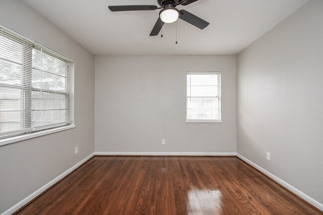 Building Photo - 6223 Wayland St