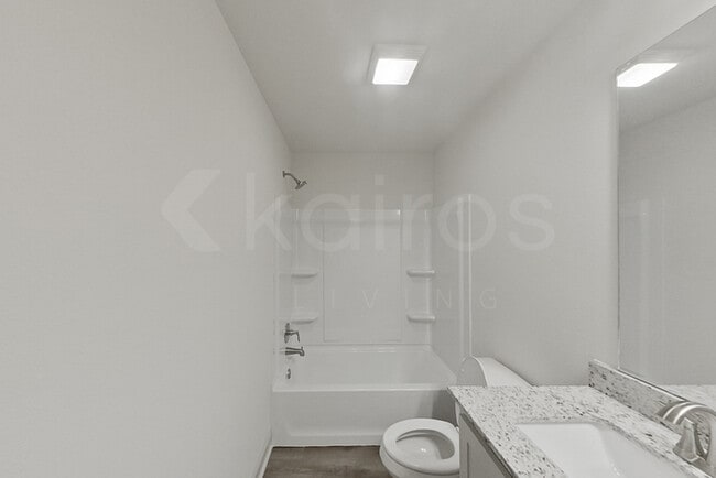 Building Photo - 17623 Carlisle Ave