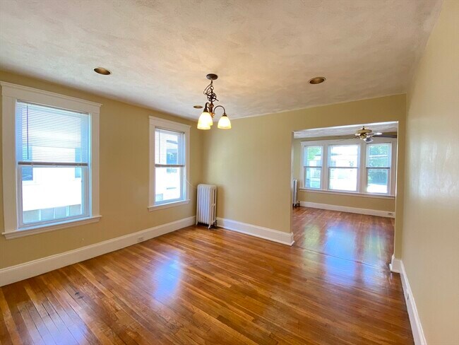 Building Photo - 39 Davis Rd