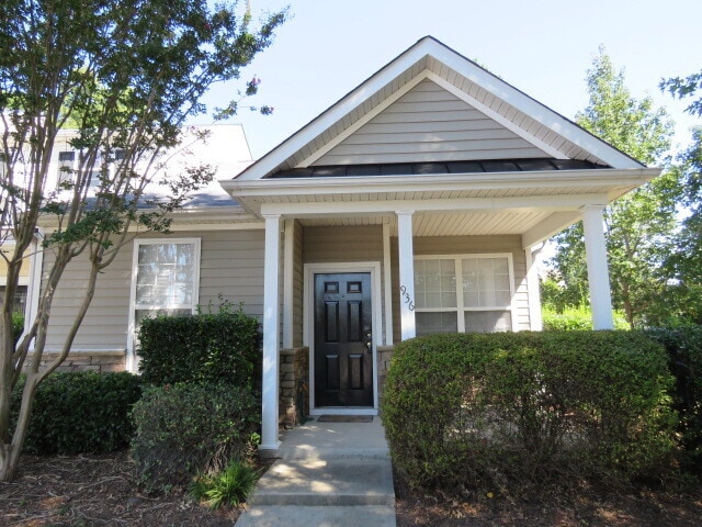 Building Photo - 936 Cinnamon Dr