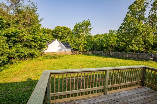 Building Photo - 2 Watling Ln