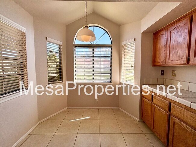 Building Photo - 19182 Elm Dr