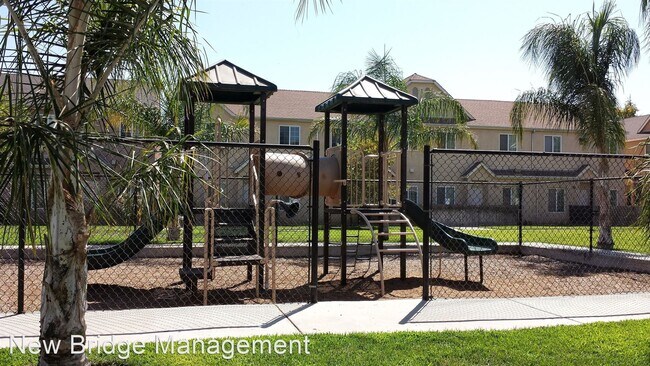 Building Photo - 3600-3667 Nicole Ct