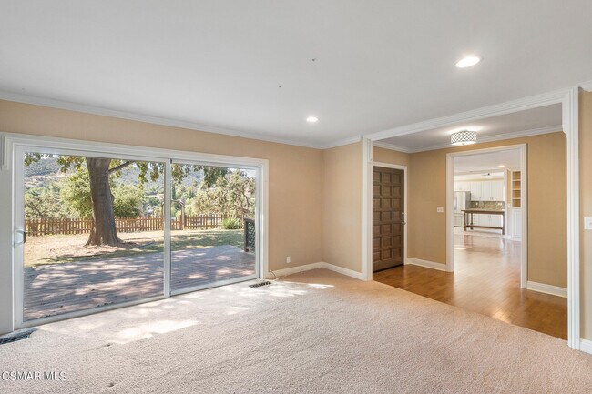 Building Photo - 167 Rimrock Rd