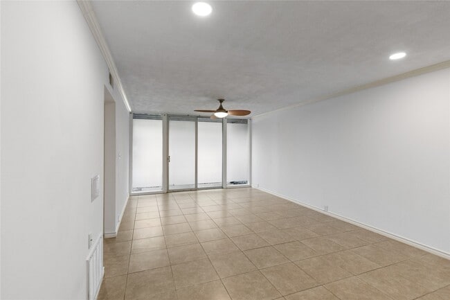 Building Photo - 5353 Institute Ln