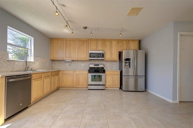 Building Photo - 6707 Wild Pecan Trail