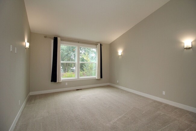 Building Photo - Spectacular Newer Construction Aloha 4 Bed/2.5 Bath Home on Dead-End Street