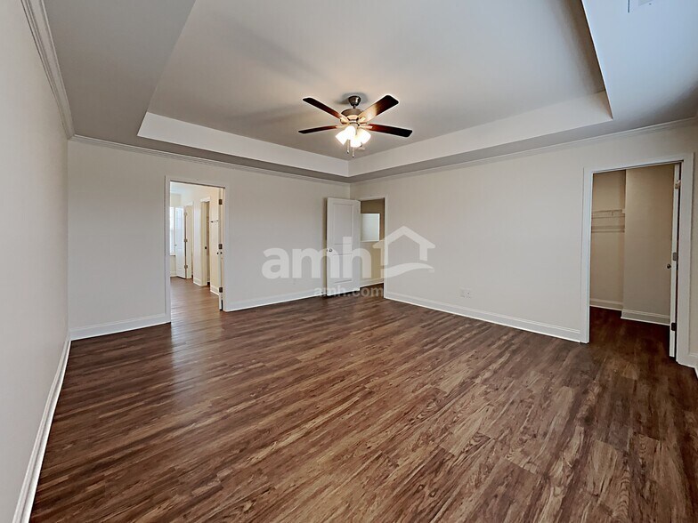 Building Photo - 4824 Chutney Dr