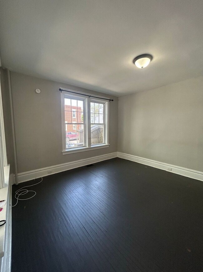 Building Photo - 2667 N 6th St