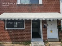 Building Photo - 1613 Spruce St