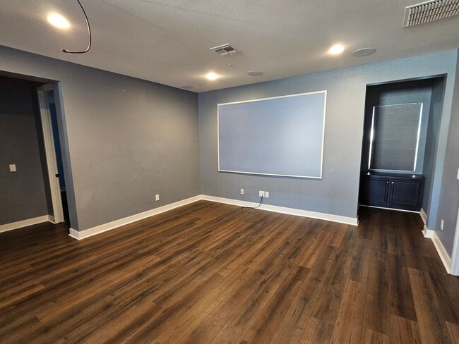 Building Photo - Spacious 4584 sq ft Home in Adora Trails!