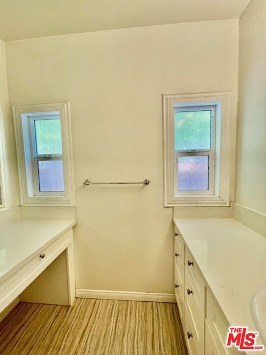 Building Photo - 459 S Holt Ave