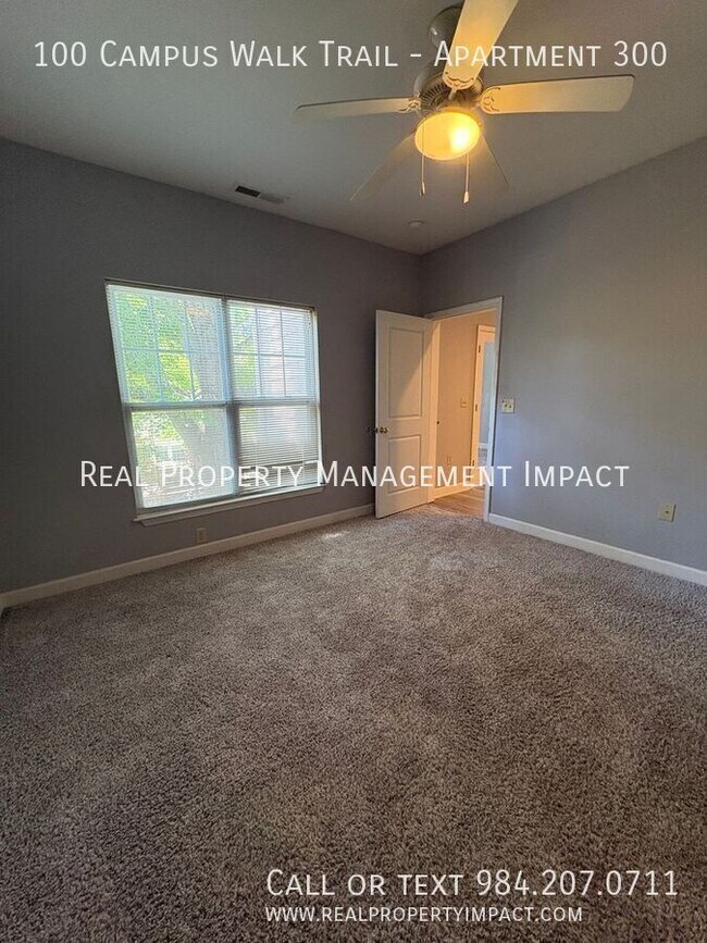 Building Photo - 100 Campus Walk Trl