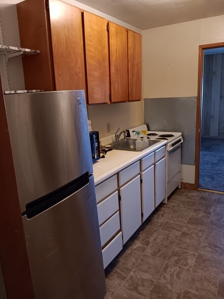 Building Photo - 418 N Pine St