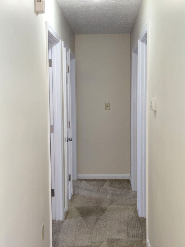 Building Photo - Belleau Woods Ranch Home  251222