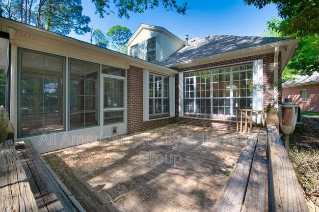 Building Photo - 1467 Oakmont Pl