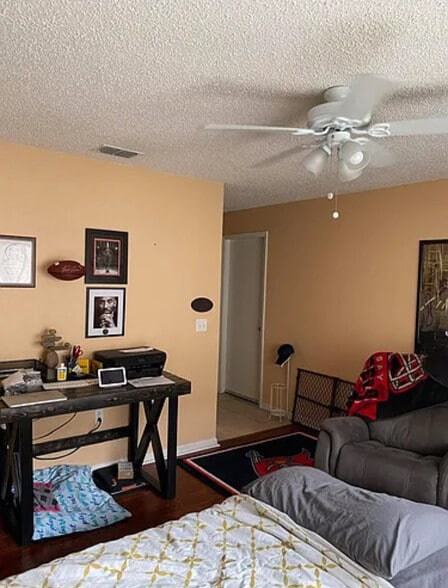 Building Photo - 10433 Fly Fishing St