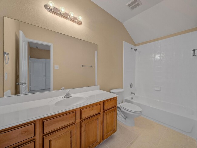 Building Photo - 6837 Livorno Ln