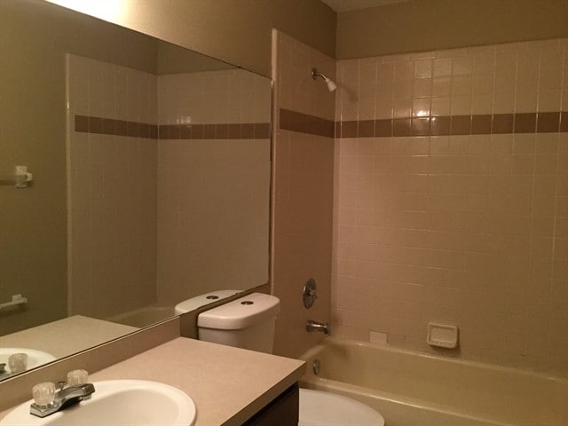 Building Photo - 4533 Bridgeton Lane