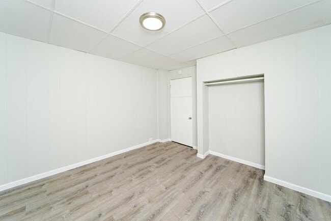 Building Photo - 139 N Pine Ave