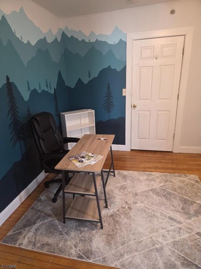 Building Photo - 25 Main St