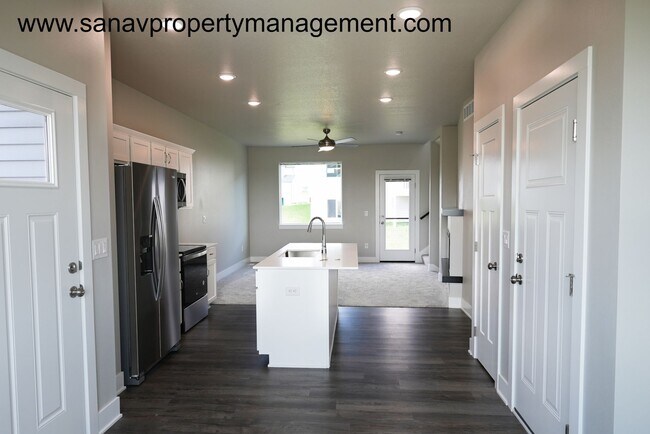 Building Photo - Two story Home available in Prime Norwalk ...