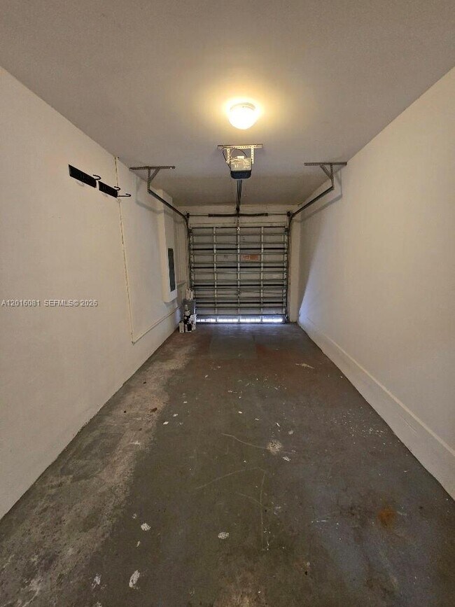 Building Photo - 5810 NW 104th Path
