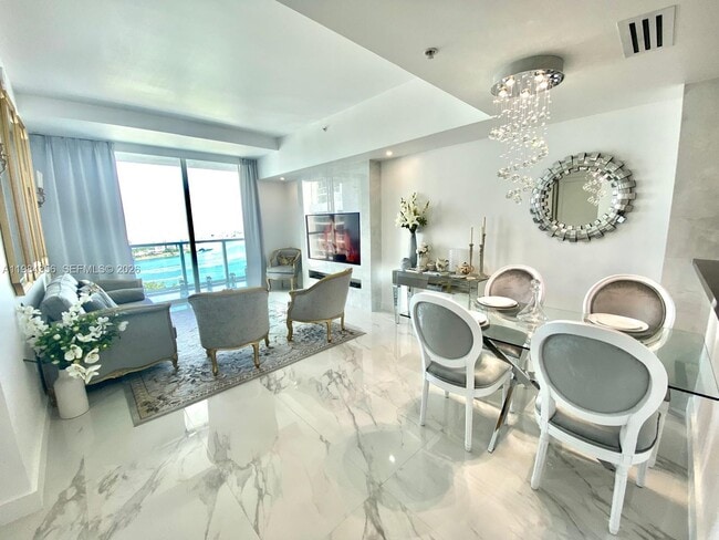 Building Photo - 253 NE 2nd St