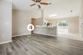 Building Photo - 3 Bedroom Pet-Friendly Home in north port,...