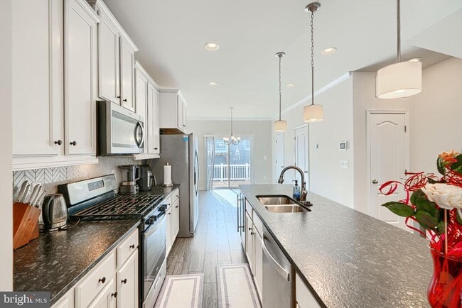 Building Photo - 2718 Lanham Hill Cir