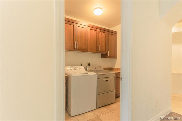 Building Photo - 1120 Delaware St