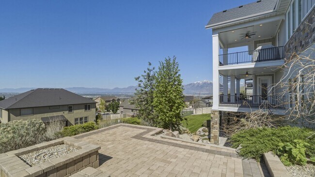 Building Photo - Luxurious Herriman 6 Bed with Indoor Court, Theater & Stunning Views!!!