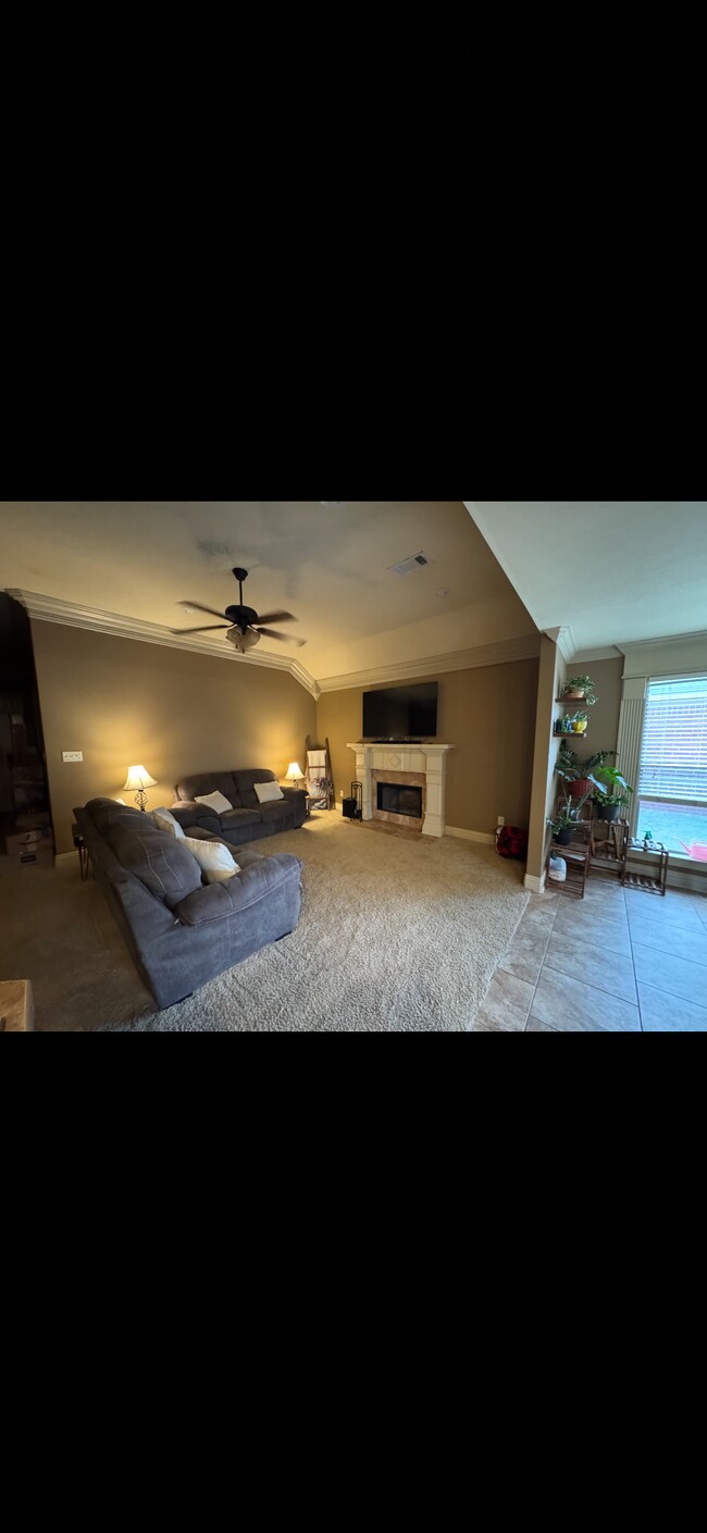 Building Photo - 112 Vienne Pl