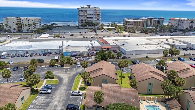 Building Photo - 1145 N Shannon Ave