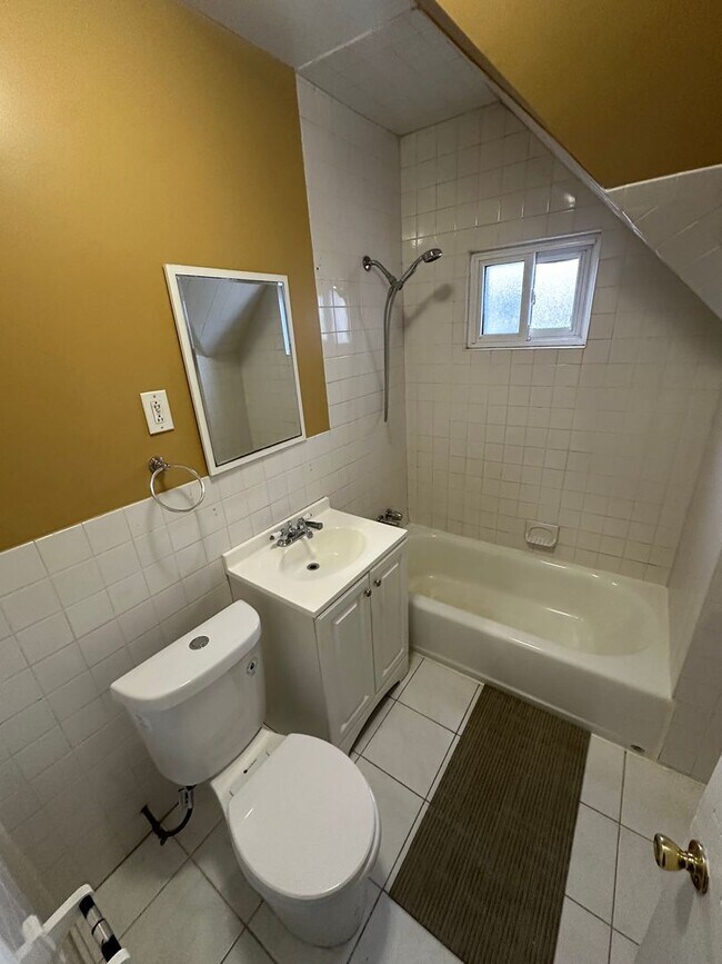 Building Photo - French St. 201-203