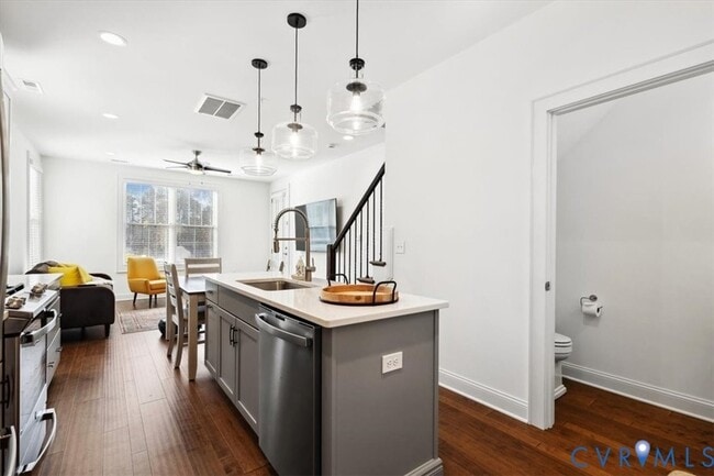 Building Photo - 1722 Old Brick Rd