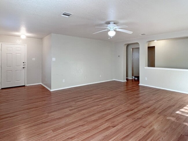 Building Photo - Northeast 3/2 with New Bedroom Floors & Covered Patio