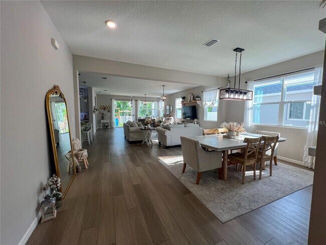 Building Photo - 3567 74th Ave E