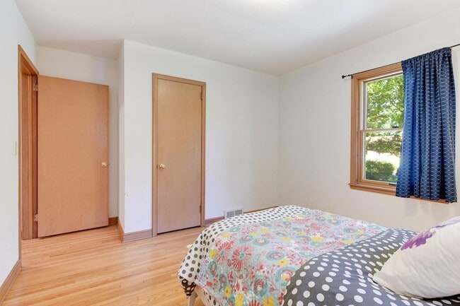 Building Photo - 4509 Laguna Dr