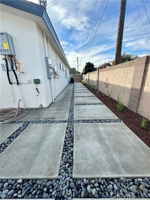 Building Photo - 12645 Jerome Ln