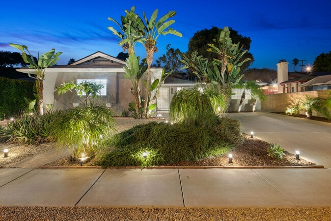 Primary Photo - 1648 El Prado Ave