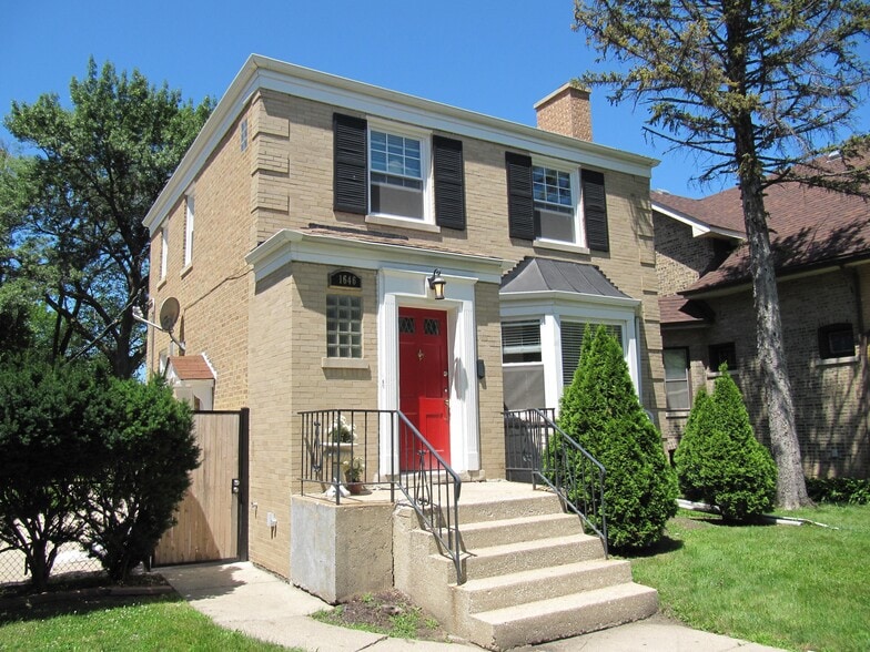 Building Photo - 1646 N Mobile Ave