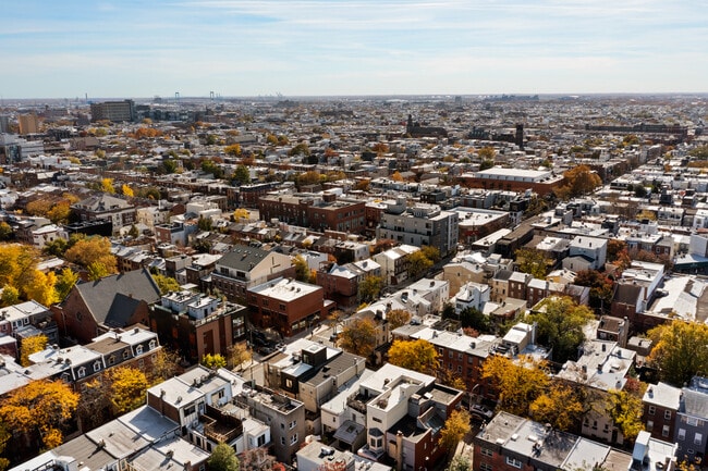 Building Photo - 2207 Lombard St